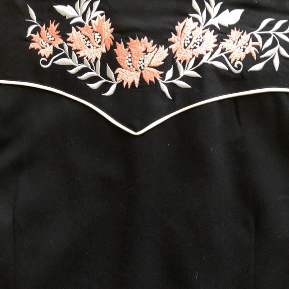 Roper 90’s Vintage Ladies Western Wear Snap Shirt Black Floral Embroidered Sz L - Picture 3 of 5